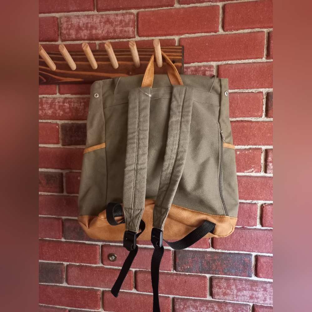 Dsw Backpack - image 3